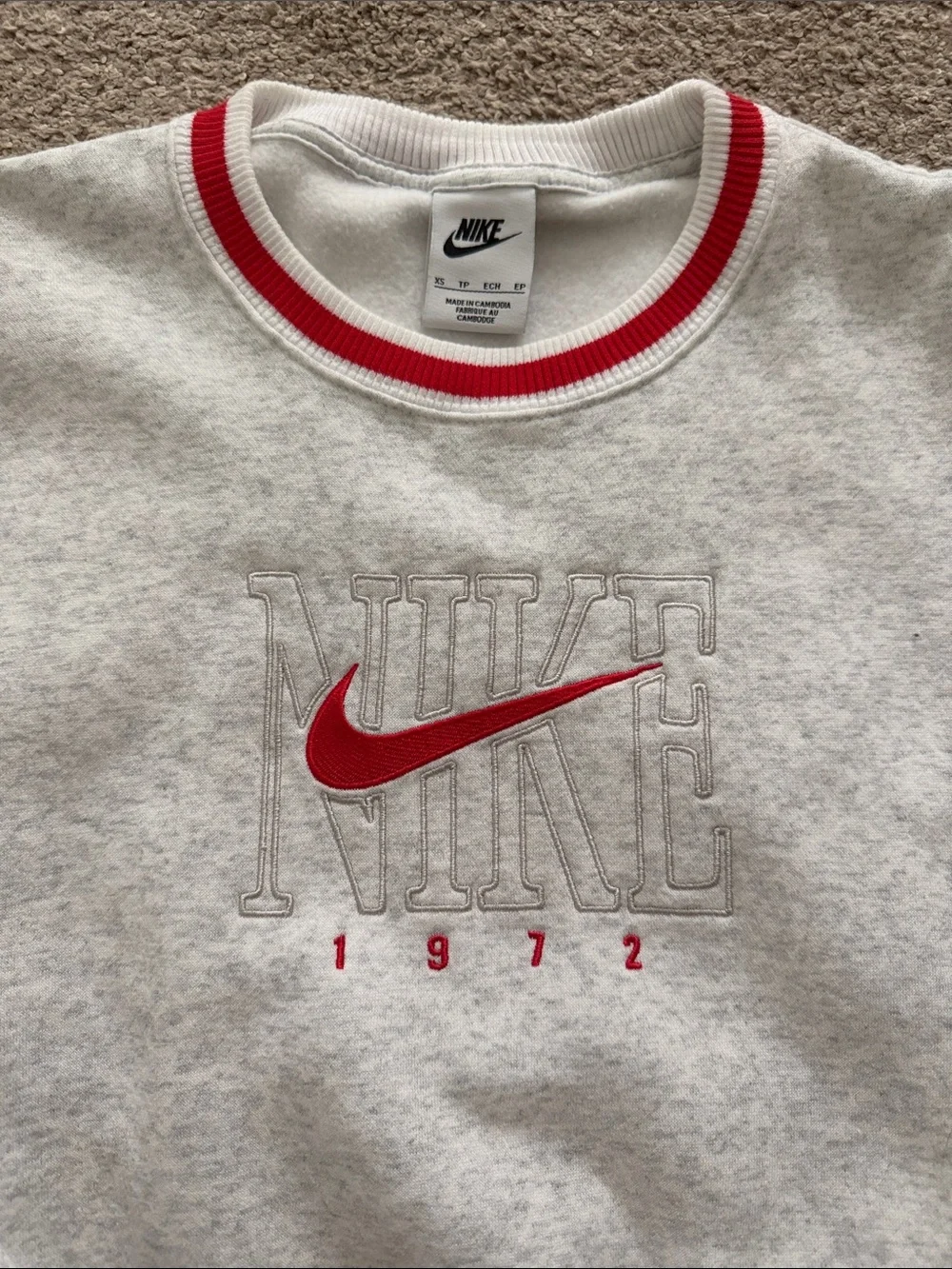 Nike Light Gray Crewneck Sweatshirt with Red Accents